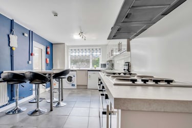 7 bed house, Gwydr Crescent, Uplands, Swansea, SA20AA - Image 3