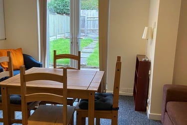 4 bed house, John rous avenue, Canley, Coventry, CV48FB - Image 1