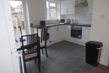 4 bed house, Sir Henry Parkes Road, Canley, Coventry, CV56BJ - Image 2