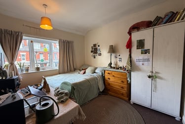 5 bed house, Newport View, Burley, Leeds, LS63BX - Image 7