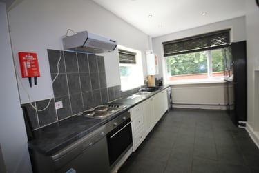 5 bed house, Albion Road, Fallowfield, Manchester, M146LU - Image 4
