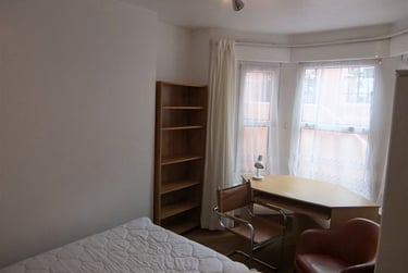 4 bed house, Queens Park Road, Elm Grove, Brighton, BN29XL - Image 1