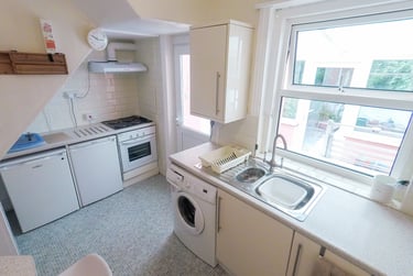 4 bed house, Queens Park Road, Elm Grove, Brighton, BN29XL - Image 11