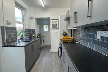 4 bed house, Cowley street, Kedleston road, Derby, DE13SL - Image 1