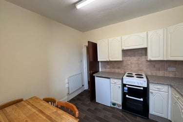 2 bed flat, 20 Black Street, West end, Dundee, DD22LF - Image 5