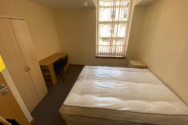 2 bed flat, Coutties Wynd, City centre, Dundee, DD14AG - Image 4