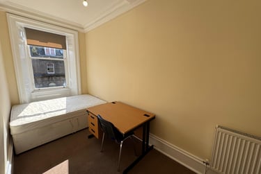 4 bed flat, Commercial Street, City centre, Dundee, DD12AF - Image 3