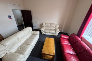 5 bed flat, 13 Panmure Street, City centre, Dundee, DD12BG - Image 2