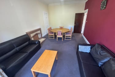 6 bed flat, Garland Place, City centre, Dundee, DD36HE - Image 2