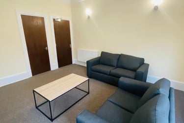 2 bed flat, Perth Road, City Centre, Dundee, DD21AE - Image 2