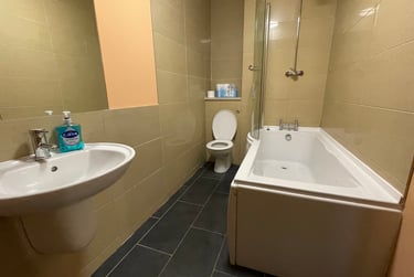 2 bed flat, Coutties Wynd, City centre, Dundee, DD14AG - Image 9