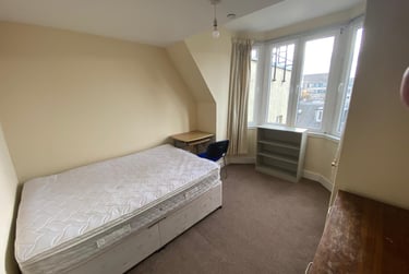 3 bed flat, Whitehall Street, City centre, Dundee, DD14AA - Image 4