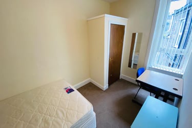 4 bed flat, 1 Rustic Place, Near university, Dundee, DD11JZ - Image 4