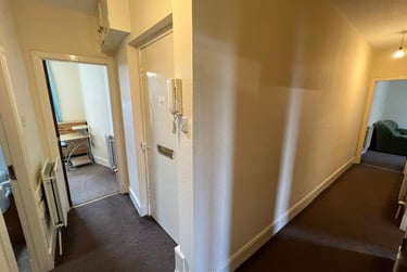 2 bed flat, 20 Black Street, West end, Dundee, DD22LF - Image 2