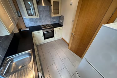2 bed flat, 15A Whitehall Crescent, City centre, Dundee, DD14AR - Image 6