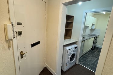 1 bed flat, Cleghorn Street, West end, Dundee, DD22NR - Image 3