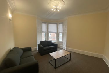 2 bed flat, Perth Road, City Centre, Dundee, DD21AE - Image 1