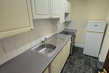 1 bed flat, Cleghorn Street, West end, Dundee, DD22NR - Image 4