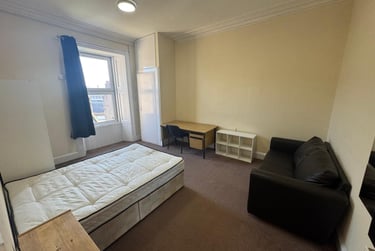 6 bed flat, Garland Place, City centre, Dundee, DD36HE - Image 5