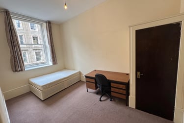 5 bed flat, 13 Panmure Street, City centre, Dundee, DD12BG - Image 7