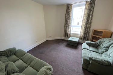 2 bed flat, 20 Black Street, West end, Dundee, DD22LF - Image 1