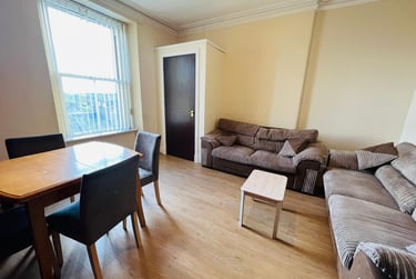 4 bed flat, 6 Cleghorn Street, West end, Dundee, DD22NR - Image 1
