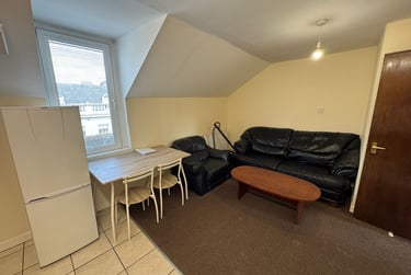 4 bed flat, 46 Reform Street, City centre, Dundee, DD11RT - Image 1