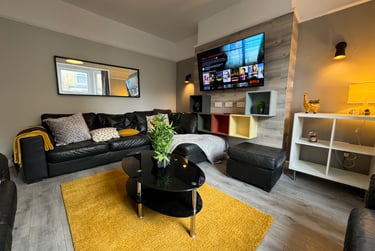 7 bed house, Garmoyle Road, Wavertree, Liverpool, L153HN - Image 1