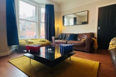 5 bed house, Karslake Road, Sefton Park, Liverpool, L181EZ - Image 2