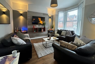 5 bed house, Blenheim Rd, Mossley hill, Liverpool, L181EH - Image 1