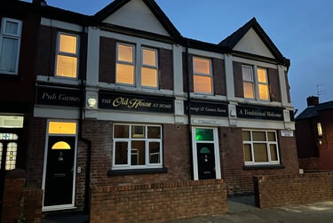 6 bed flat, Braemar Road, Fallowfield, Manchester, M146PG - Image 1