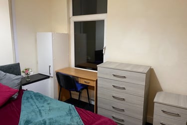 2 bed flat, Crookes Valley Road, Crookesmoor, Sheffield, S101BA - Image 7