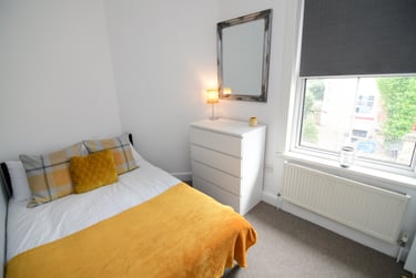 7 bed house, Fulford Road, Grange Garth, York, YO104BE - Image 1