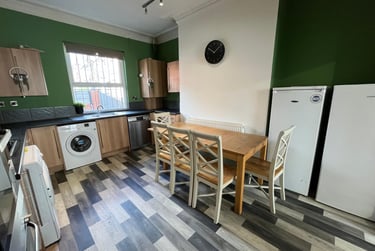 5 bed house, Providence Avenue, Rampart Road, Leeds, LS62HN - Image 7