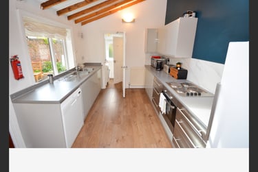 6 bed house, Mistletoe Road, Jesmond, Newcastle, NE22DX - Image 1