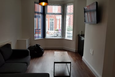 4 bed house, Woodcroft Road, Wavertree, Liverpool, L152HQ - Image 2