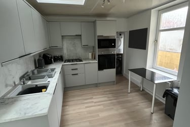 4 bed house, Dale Gardens, North Hill, Plymouth, PL46PX - Image 5