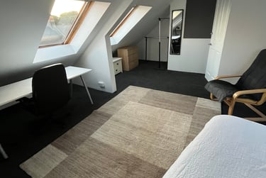 4 bed house, Dale Gardens, North Hill, Plymouth, PL46PX - Image 2