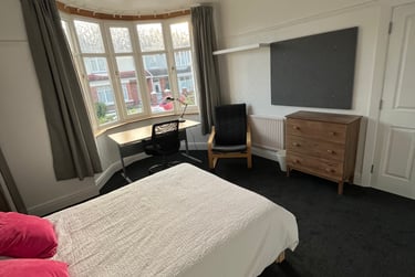 4 bed house, Dale Gardens, North Hill, Plymouth, PL46PX - Image 4