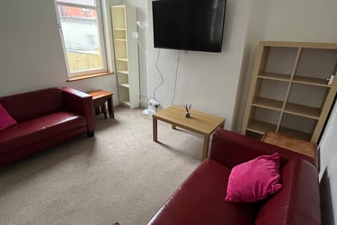 4 bed house, Dale Gardens, North Hill, Plymouth, PL46PX - Image 7