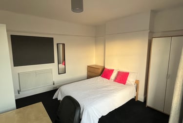 4 bed house, Dale Gardens, North Hill, Plymouth, PL46PX - Image 9