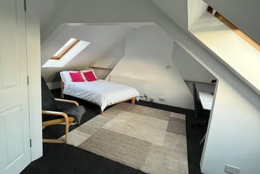 4 bed house, Dale Gardens, North Hill, Plymouth, PL46PX - Image 1