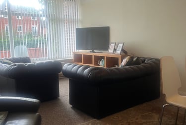 6 bed house, Off Liverpool Road, Central, Chester, CH21BE - Image 2