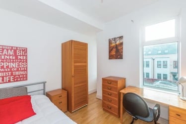 6 bed house, Upper Lloyd Street, Near university, Manchester, M144HY - Image 2