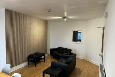 9 bed flat, Wilton St, Near university, Bradford, BD71AG - Image 5