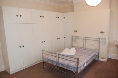 5 bed house, Park Road, Mount Pleasant, Exeter, EX12HP - Image 3