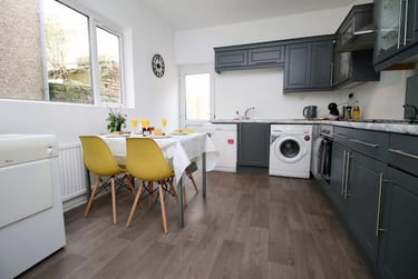 4 bed house, Picton terrace, Mount pleasant, Swansea, SA16XL - Image 3