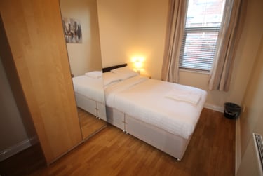 3 bed flat, Myrtle Grove, Jesmond, Newcastle, NE23HT - Image 3