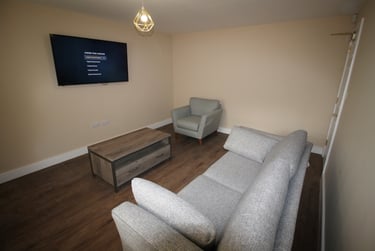 4 bed flat, Jesmond Road West, Sandyford, Newcastle, NE24PQ - Image 4