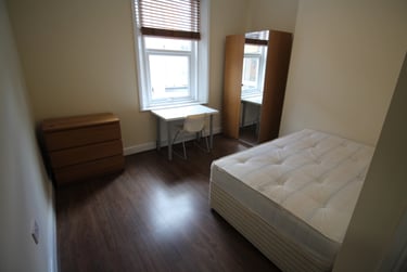 6 bed house, Claremont Street, Spital tongues, Newcastle, NE24AH - Image 9